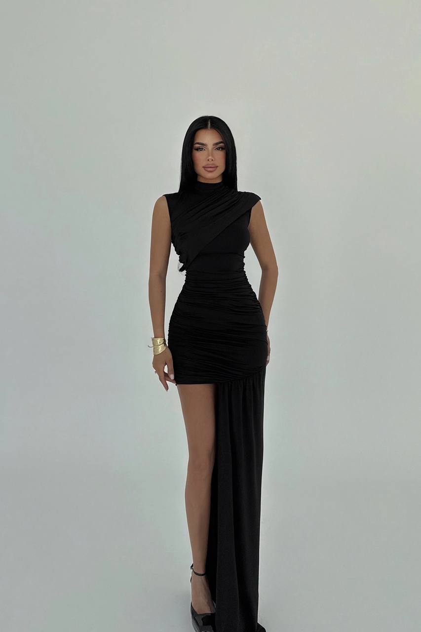 La Nuit Majestueuse - Drape Gown