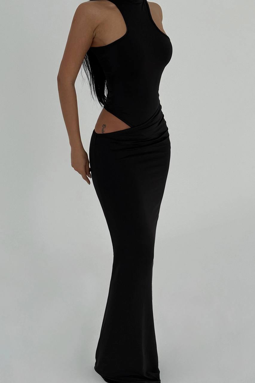Obsidian Edge Gown