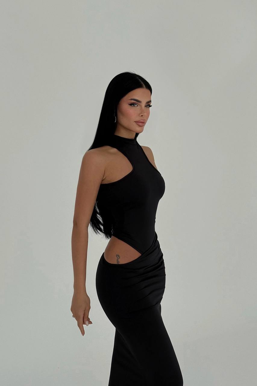 Obsidian Edge Gown